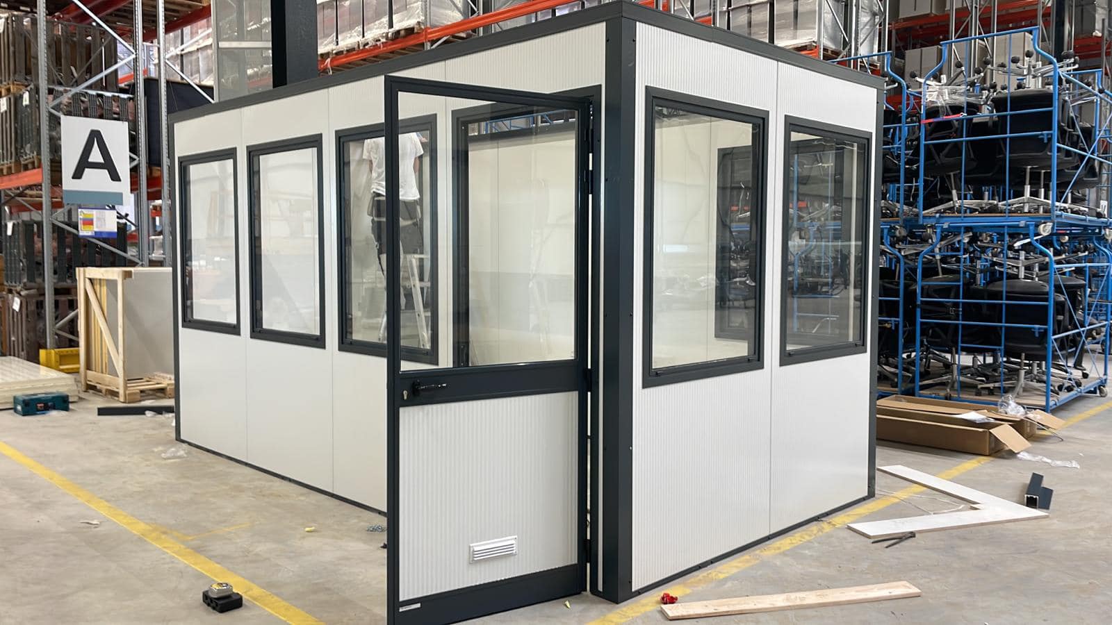 Prefab kantoorunit Smart geschikt voor binnen 2440x2440mm